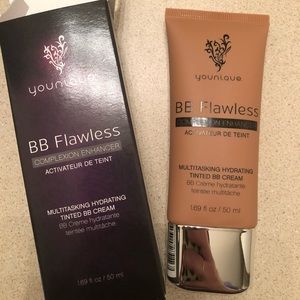 Younique BB flawless